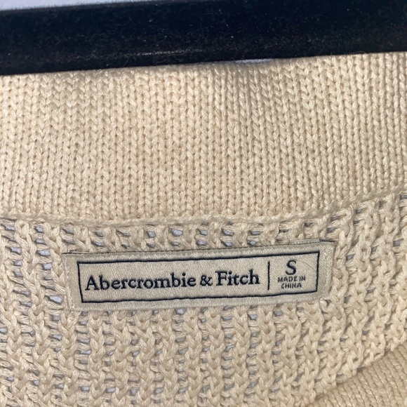 Abercrombie & Fitch -  Knitted Off the Shoulder Top - Picture 3 of 4